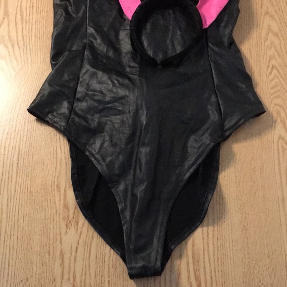 #0232 Womens Sexy 2Pc Playboy 🐰Bunny Halloween Costume 🎃 Stretchy Size Medium - Picture 4 of 8